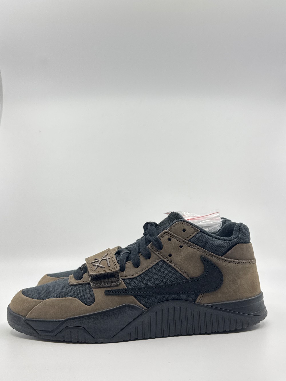 JORDAN X TRAVIS SCOTT JUMPMAN JACK TR - DARK MOCHA