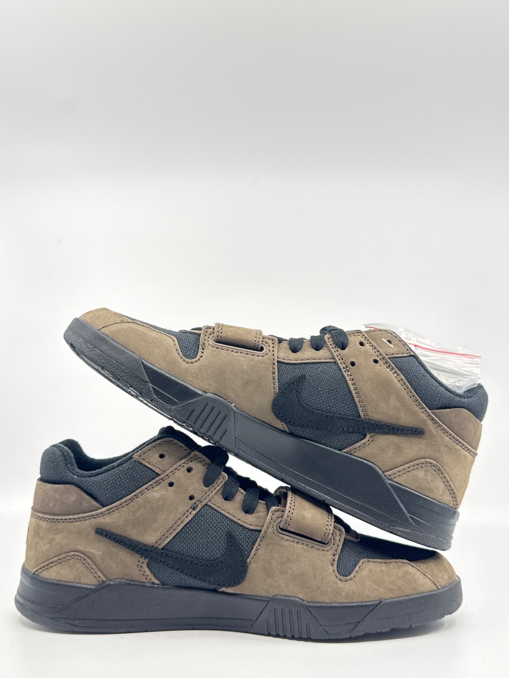 JORDAN X TRAVIS SCOTT JUMPMAN JACK TR - DARK MOCHA