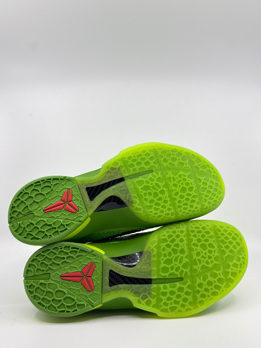 NIKE KOBE 6 PROTRO - GRINCH (2020)