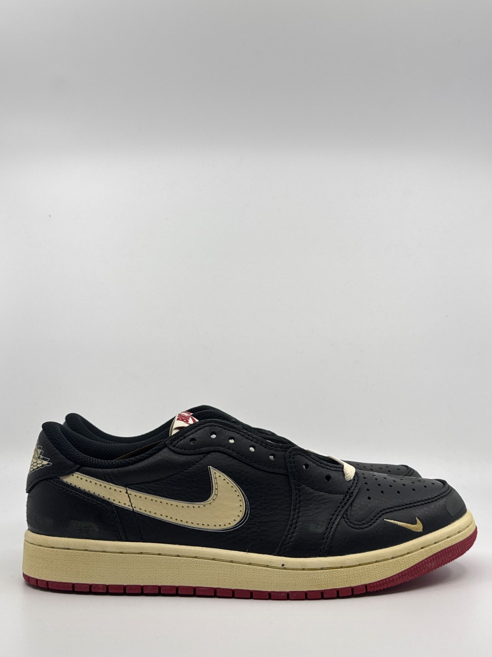 AJ 1 LOW X NIGEL SYLVESTER - BETTER WITH TIME