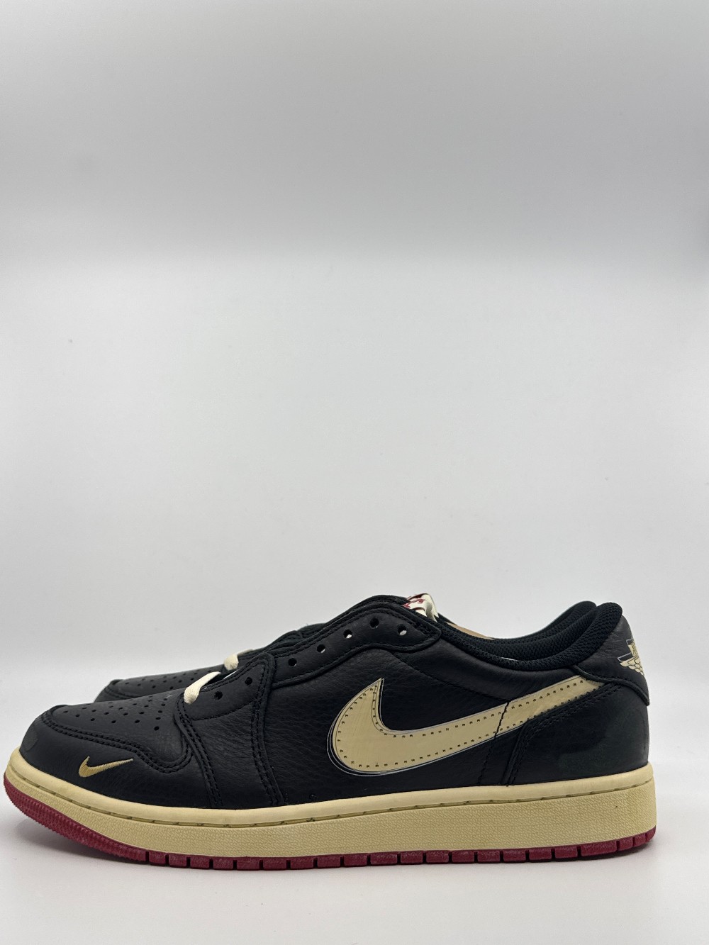 AJ 1 LOW X NIGEL SYLVESTER - BETTER WITH TIME