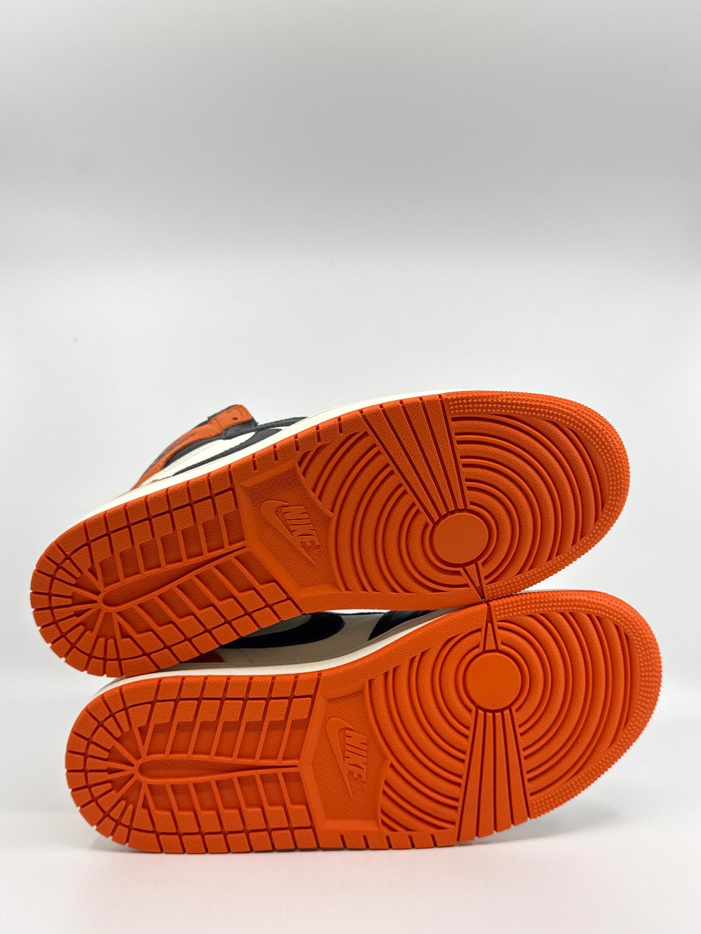 AJ 1 - SHATTERED BACKBOARD (2025)