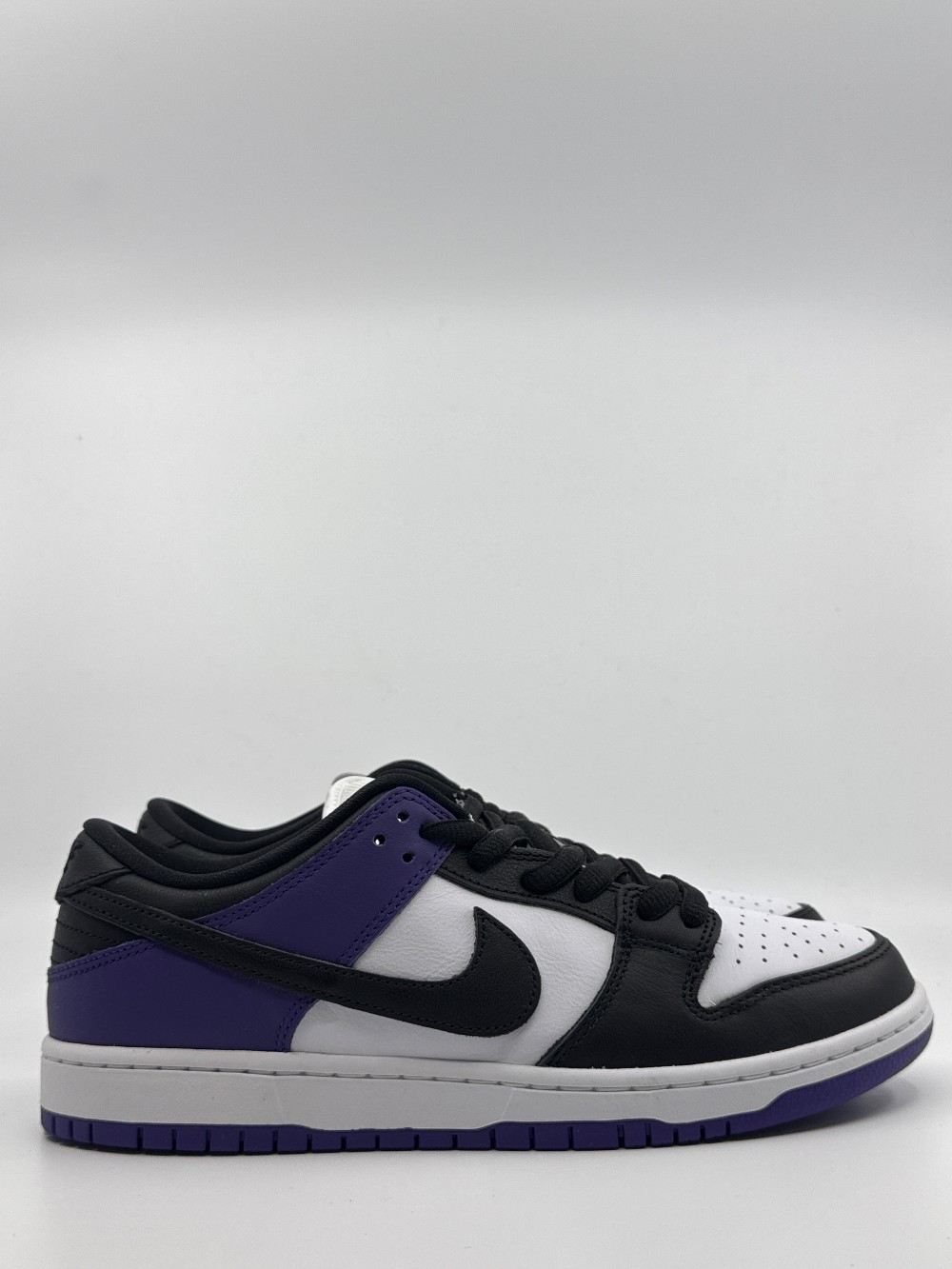 NIKE SB DUNK LOW - COURT PURPLE