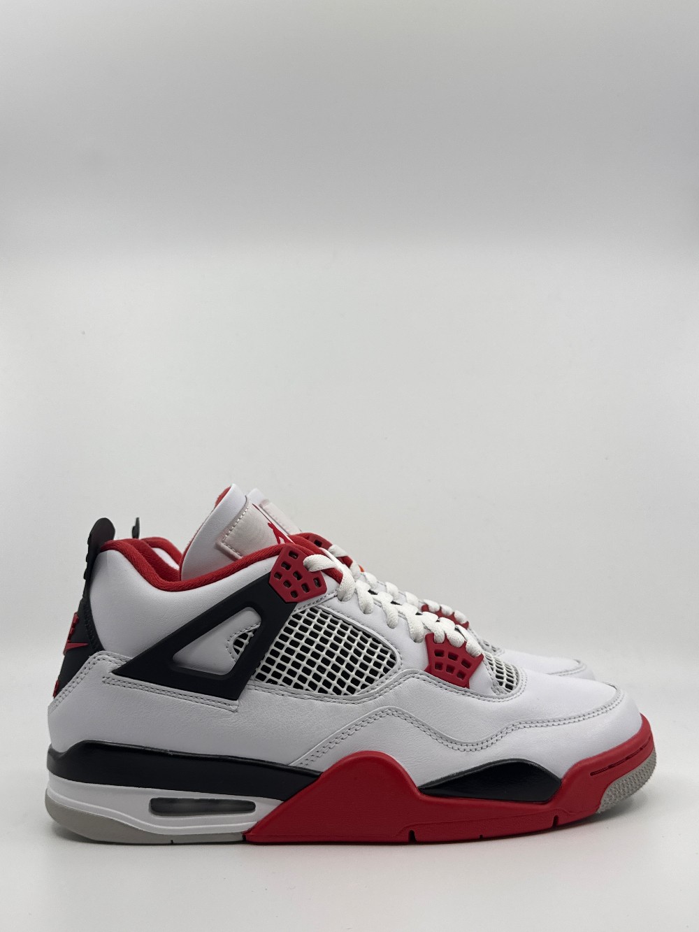 AJ 4 - FIRE RED (2020)