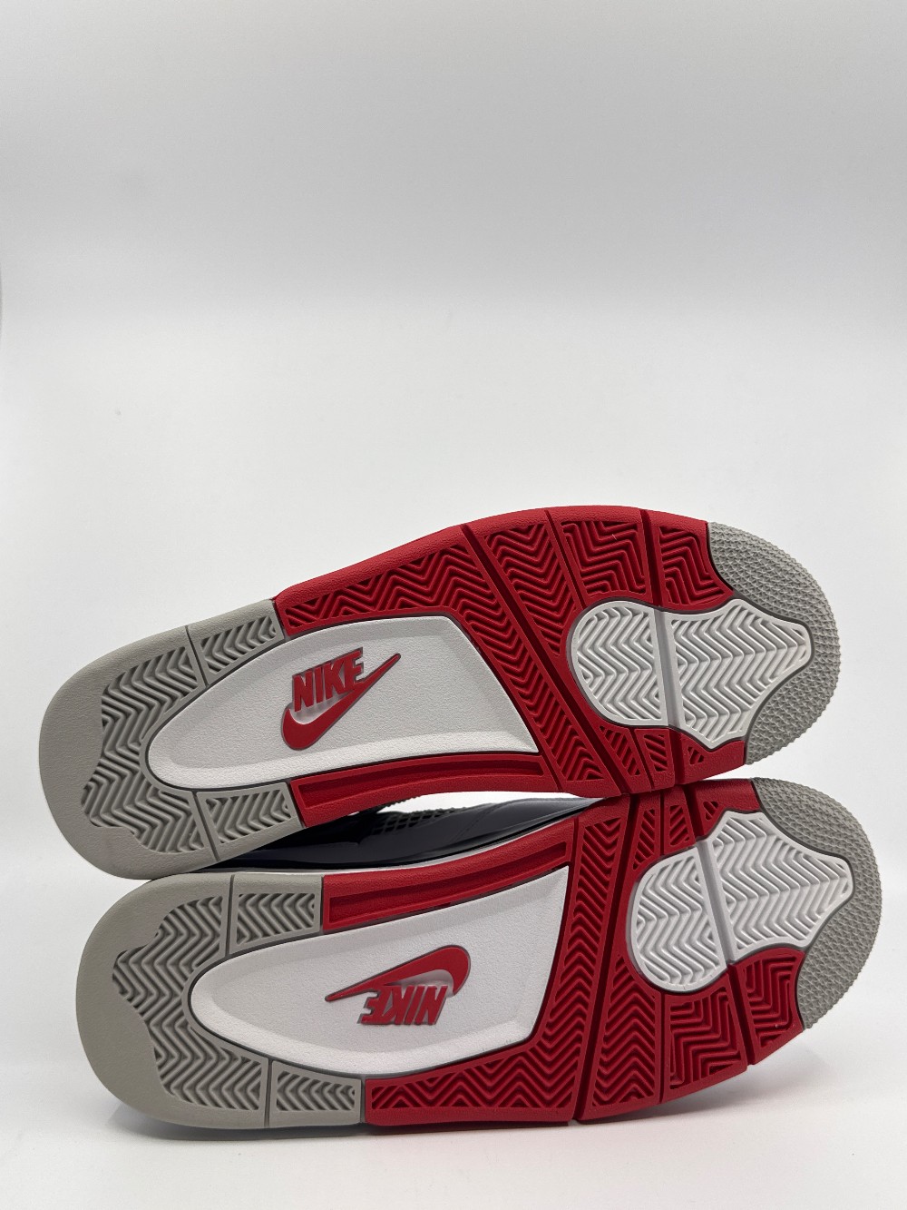 AJ 4 - FIRE RED (2020)