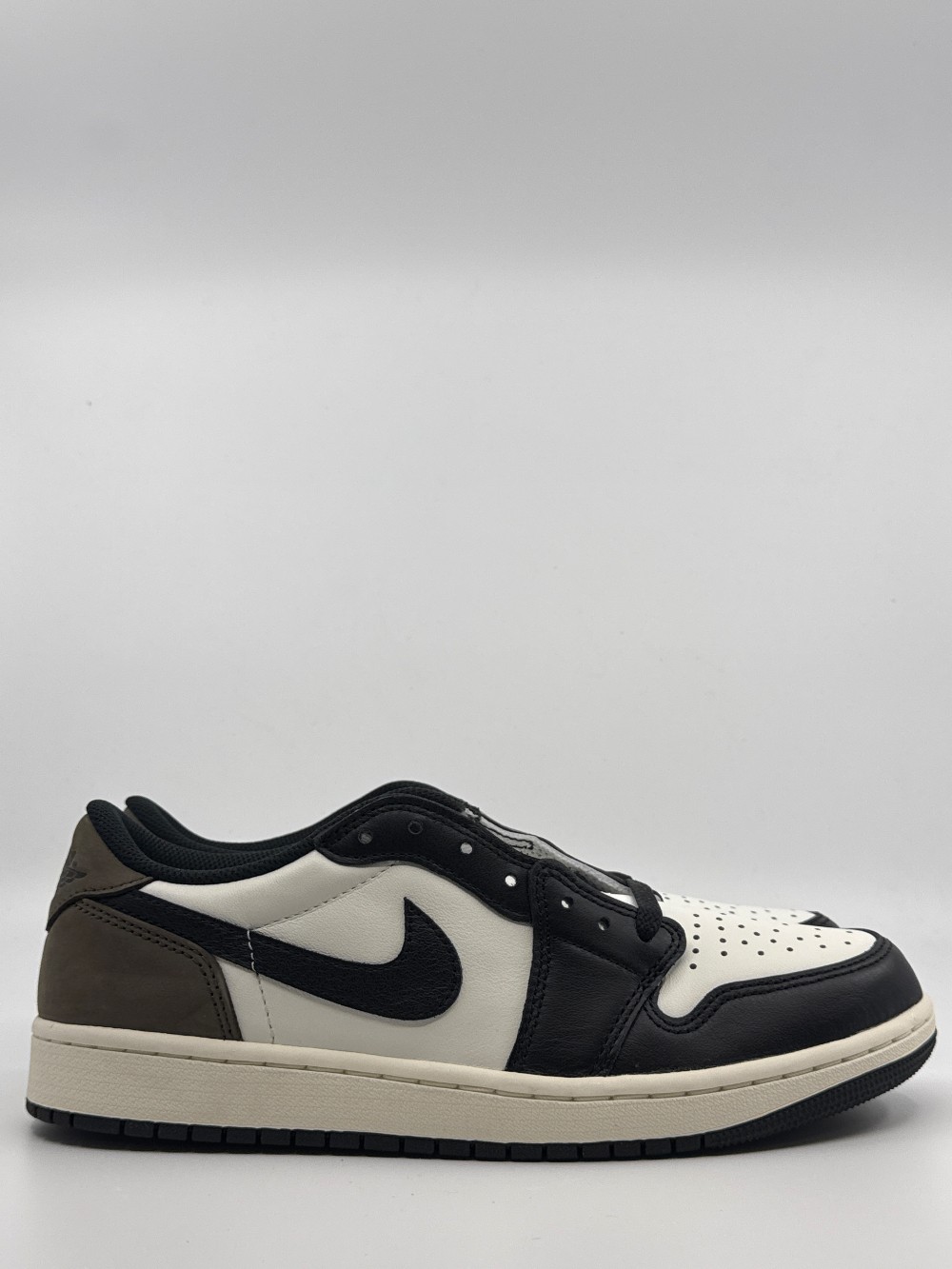 AJ 1 LOW OG - MOCHA