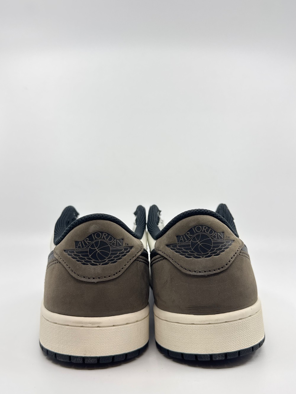 AJ 1 LOW OG - MOCHA