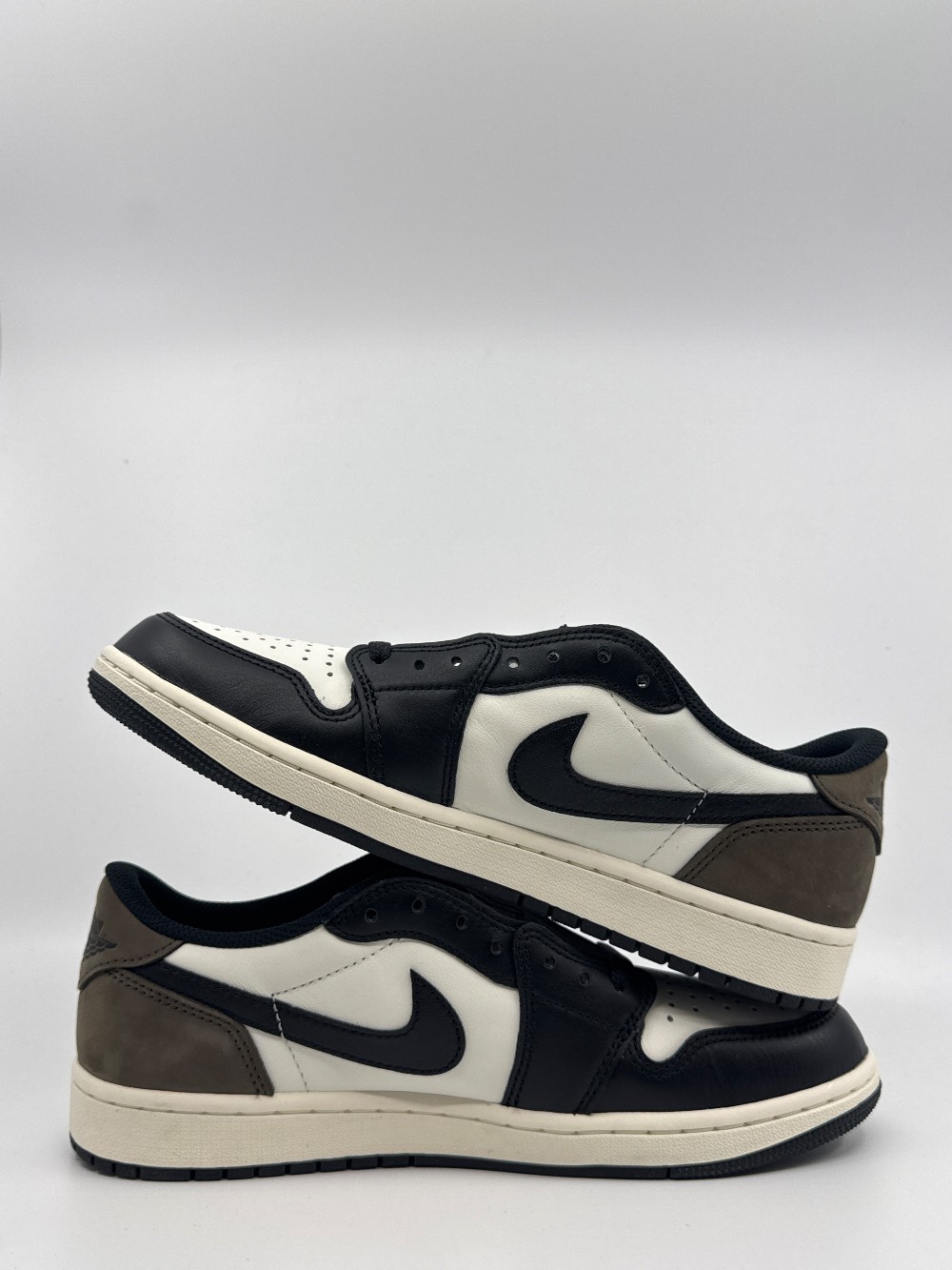 AJ 1 LOW OG - MOCHA