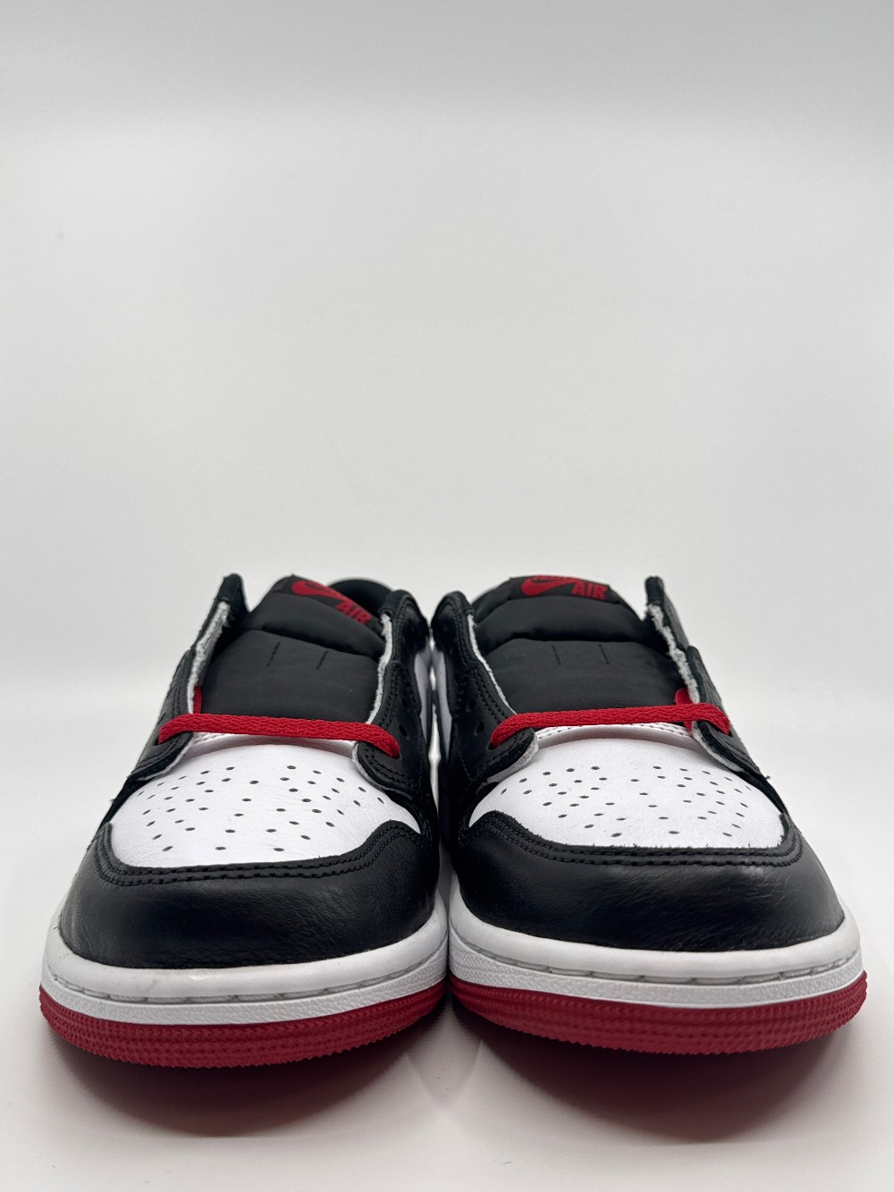 AJ 1 LOW OG - BLACK TOE (2023)