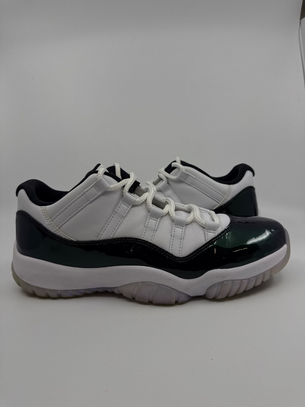 *VNDS* AJ 11 LOW - IRIDESCENT
