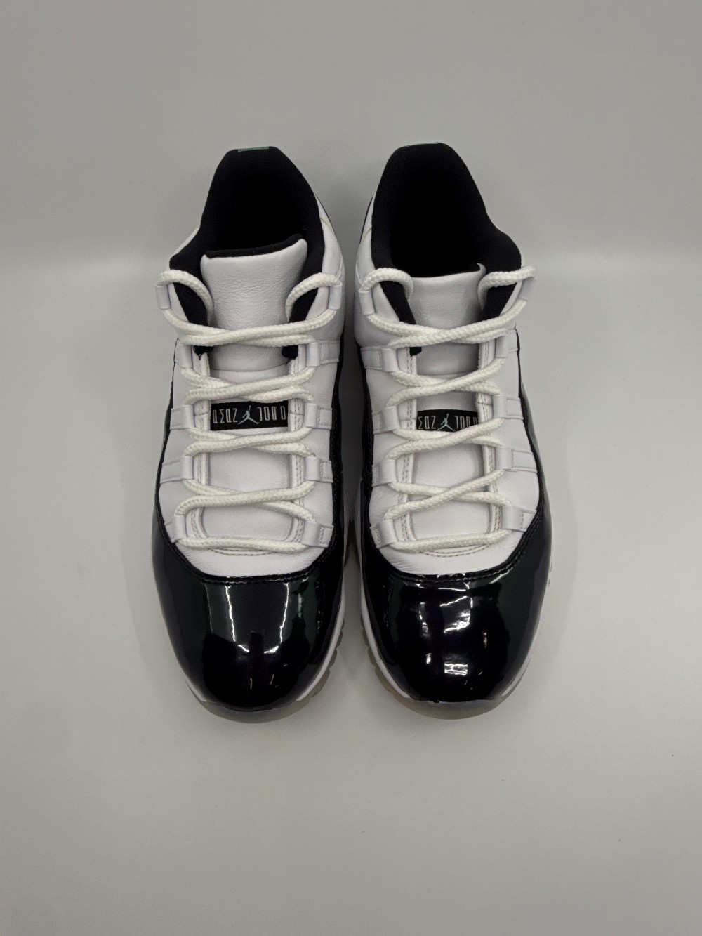 *VNDS* AJ 11 LOW - IRIDESCENT