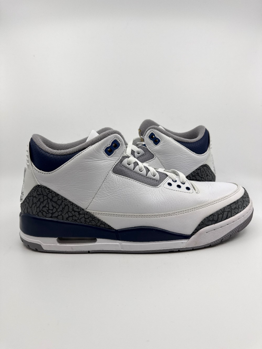 *USED* AJ 3 - MIDNIGHT NAVY