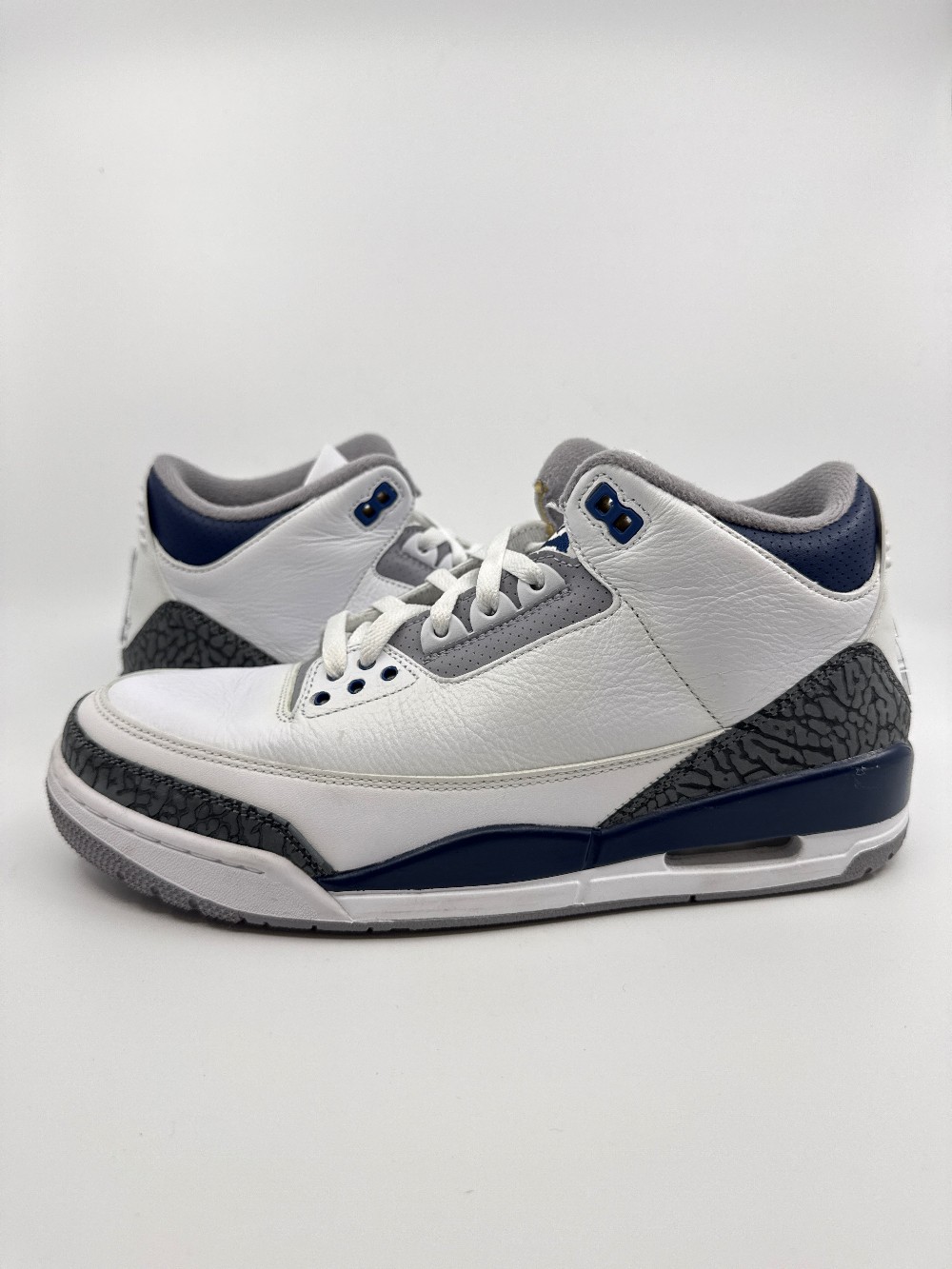 *USED* AJ 3 - MIDNIGHT NAVY