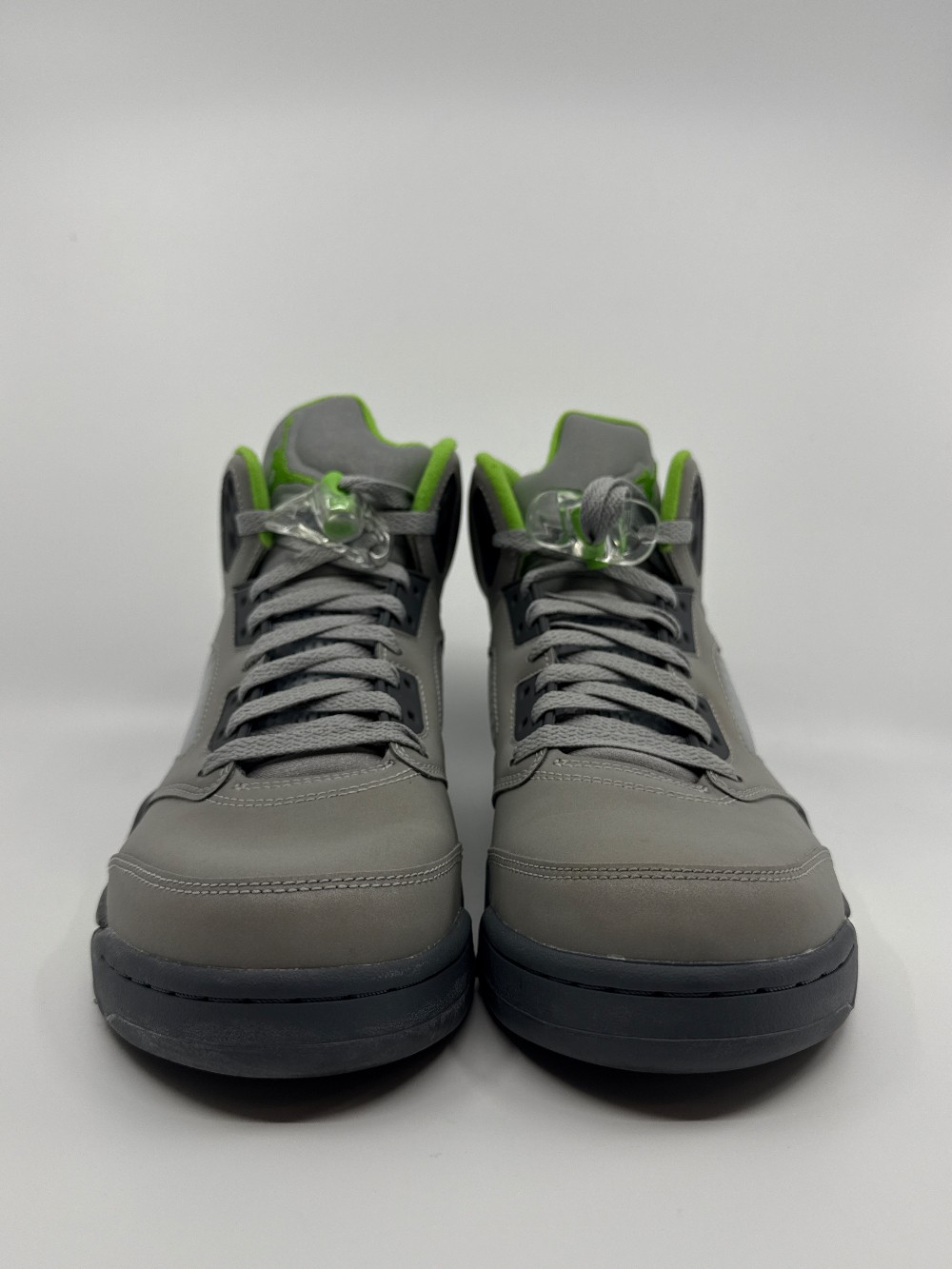 *USED* AJ 5 - GREEN BEAN (2022)