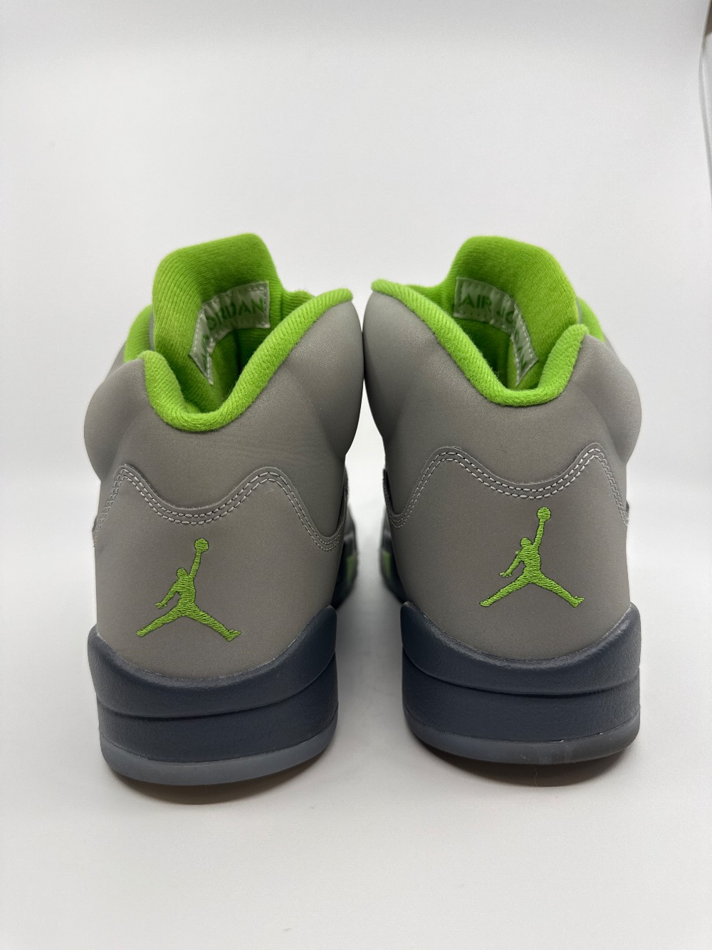 *USED* AJ 5 - GREEN BEAN (2022)