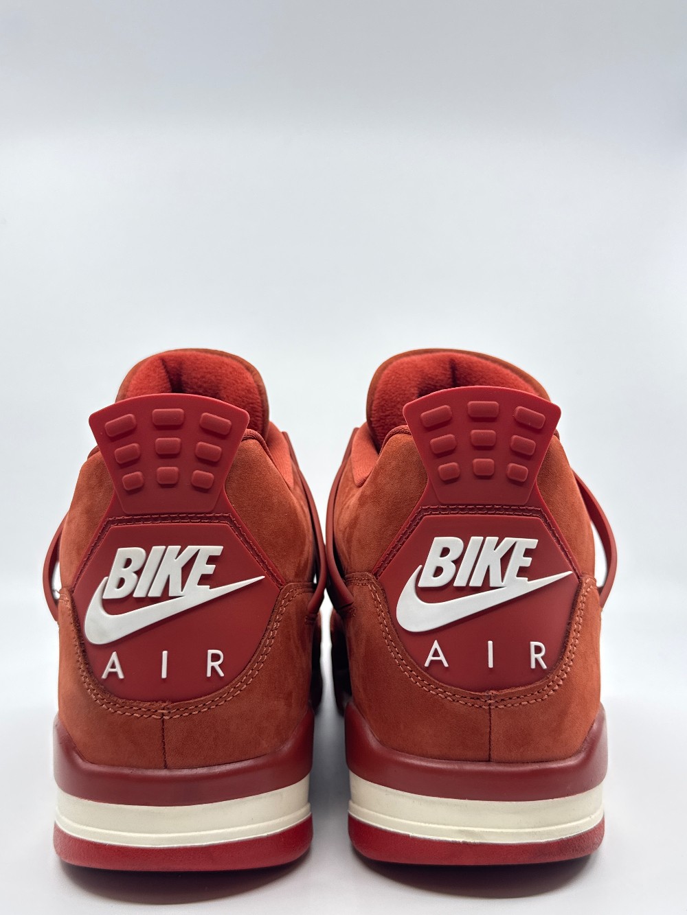 *USED/NO BOX* AJ 4 X NIGEL SYLVESTER - BRICK BY BRICK