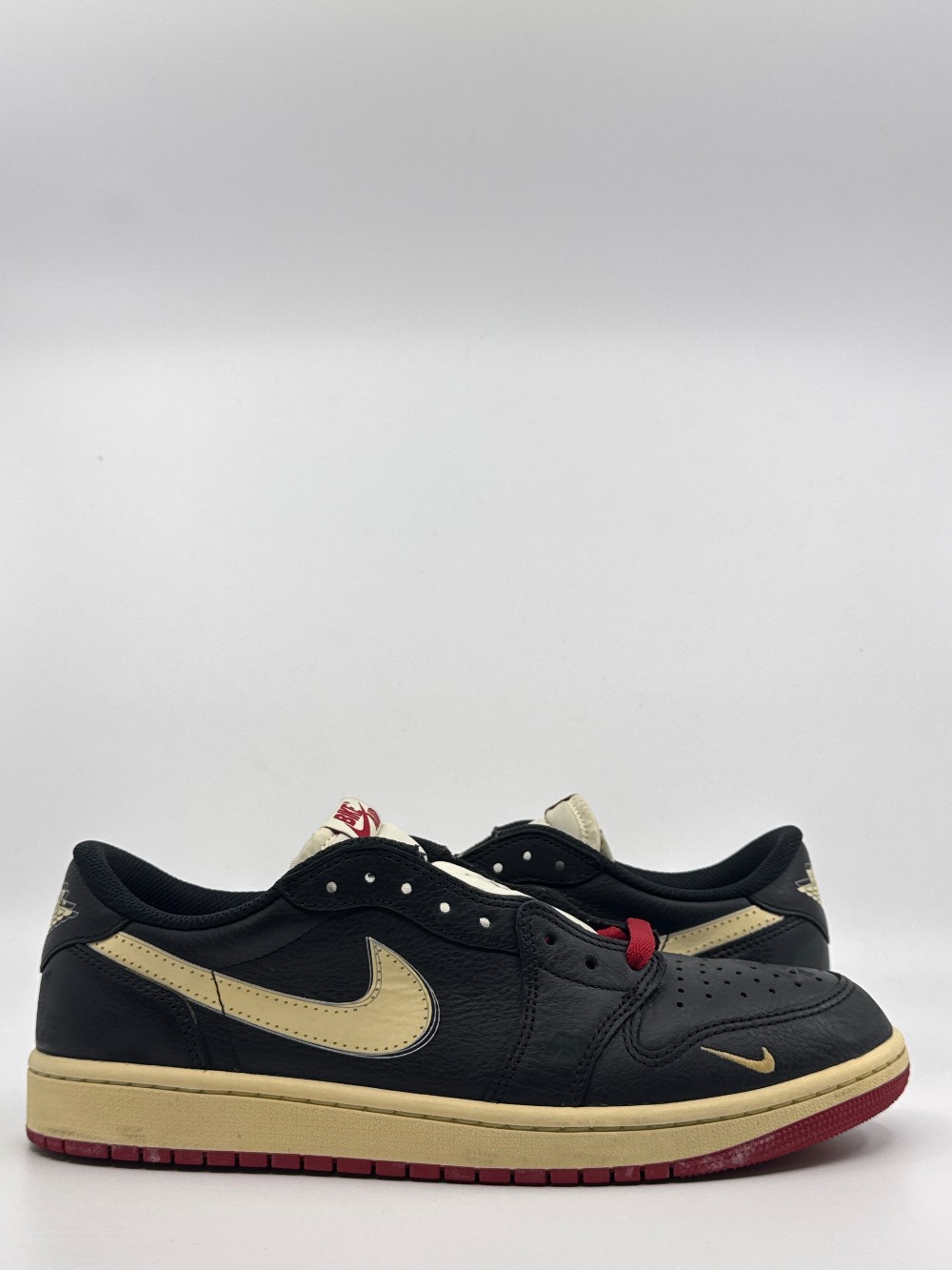 *USED/NO BOX* AJ 1 LOW X NIGEL SYLVESTER - BETTER WITH TIME