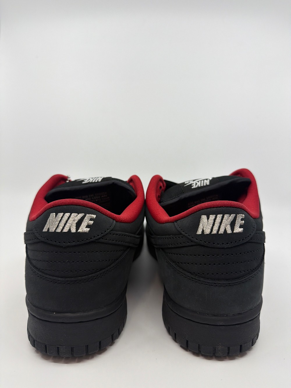 NIKE SB DUNK X SUPREME 94 - BLACK