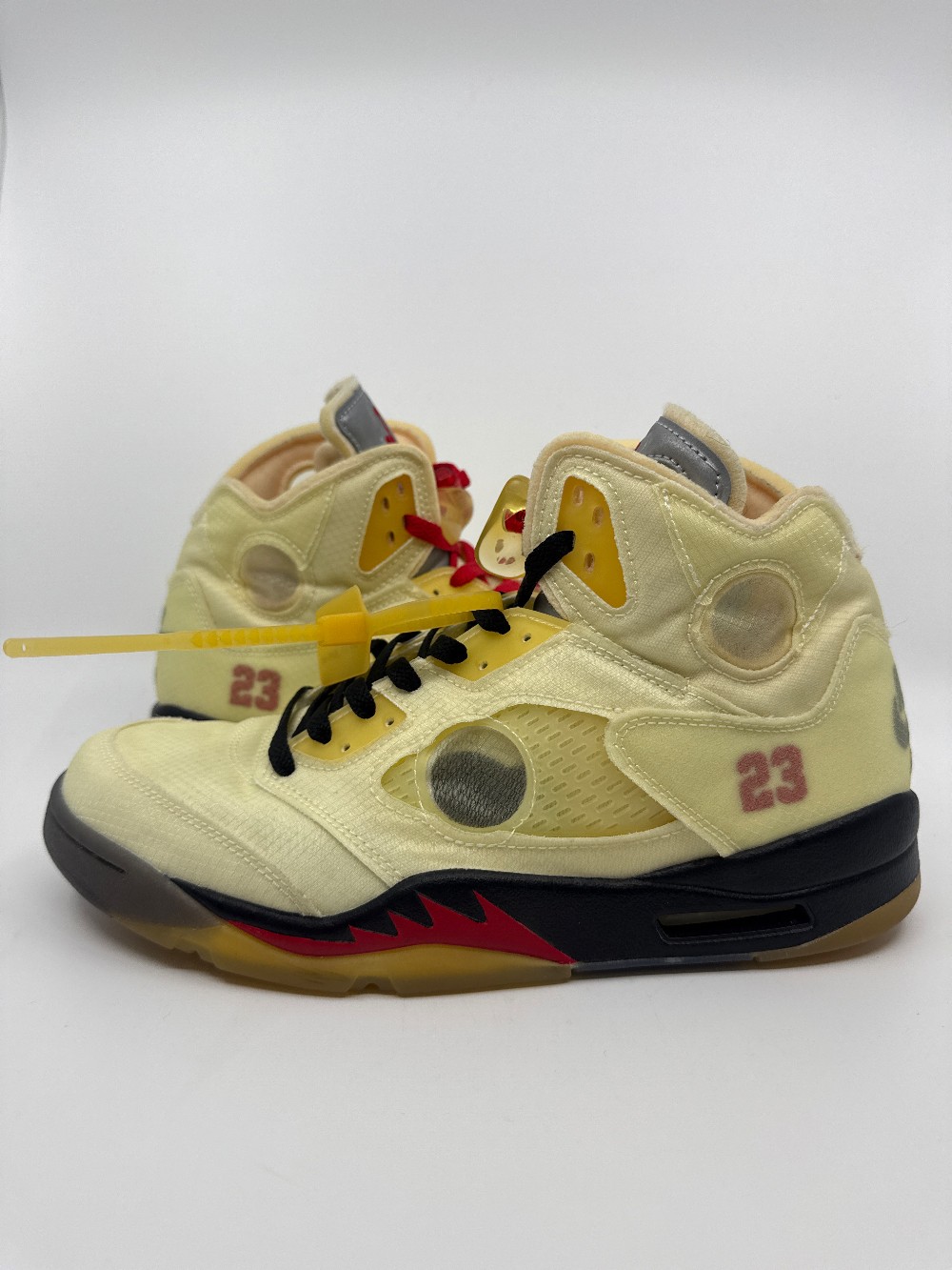 *USED* AJ 5 X OFF-WHITE - SAIL