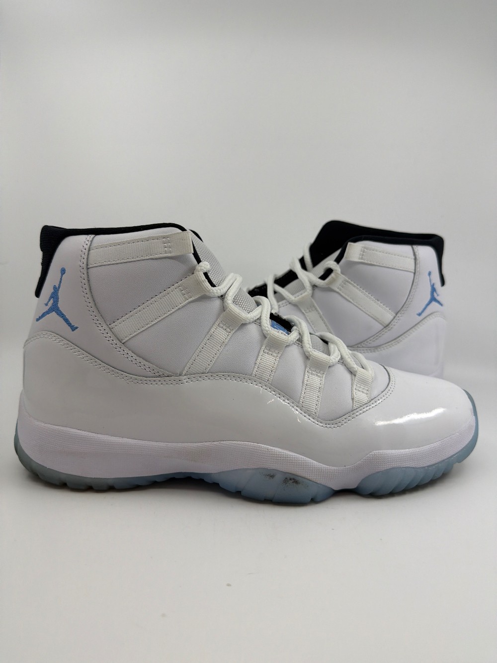 *USED* AJ 11 - LEGEND BLUE (2024)