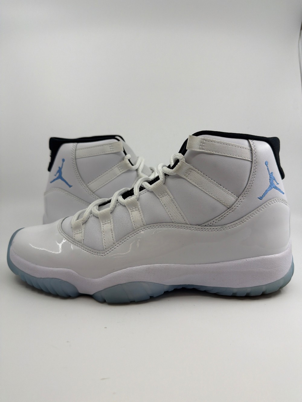*USED* AJ 11 - LEGEND BLUE (2024)