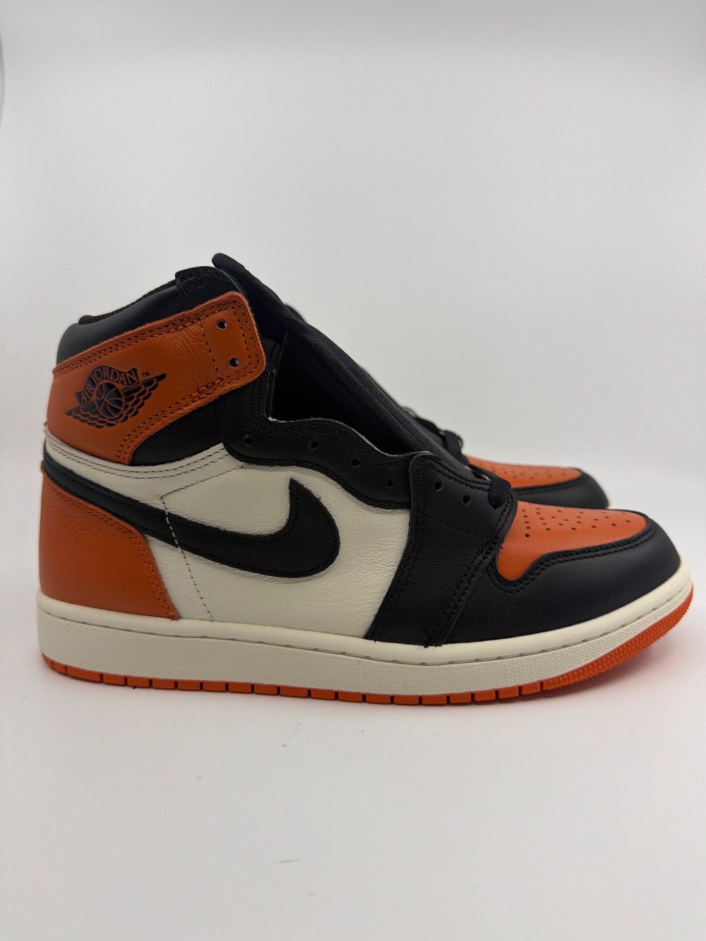 AJ 1 - SHATTERED BACKBOARD (2025)