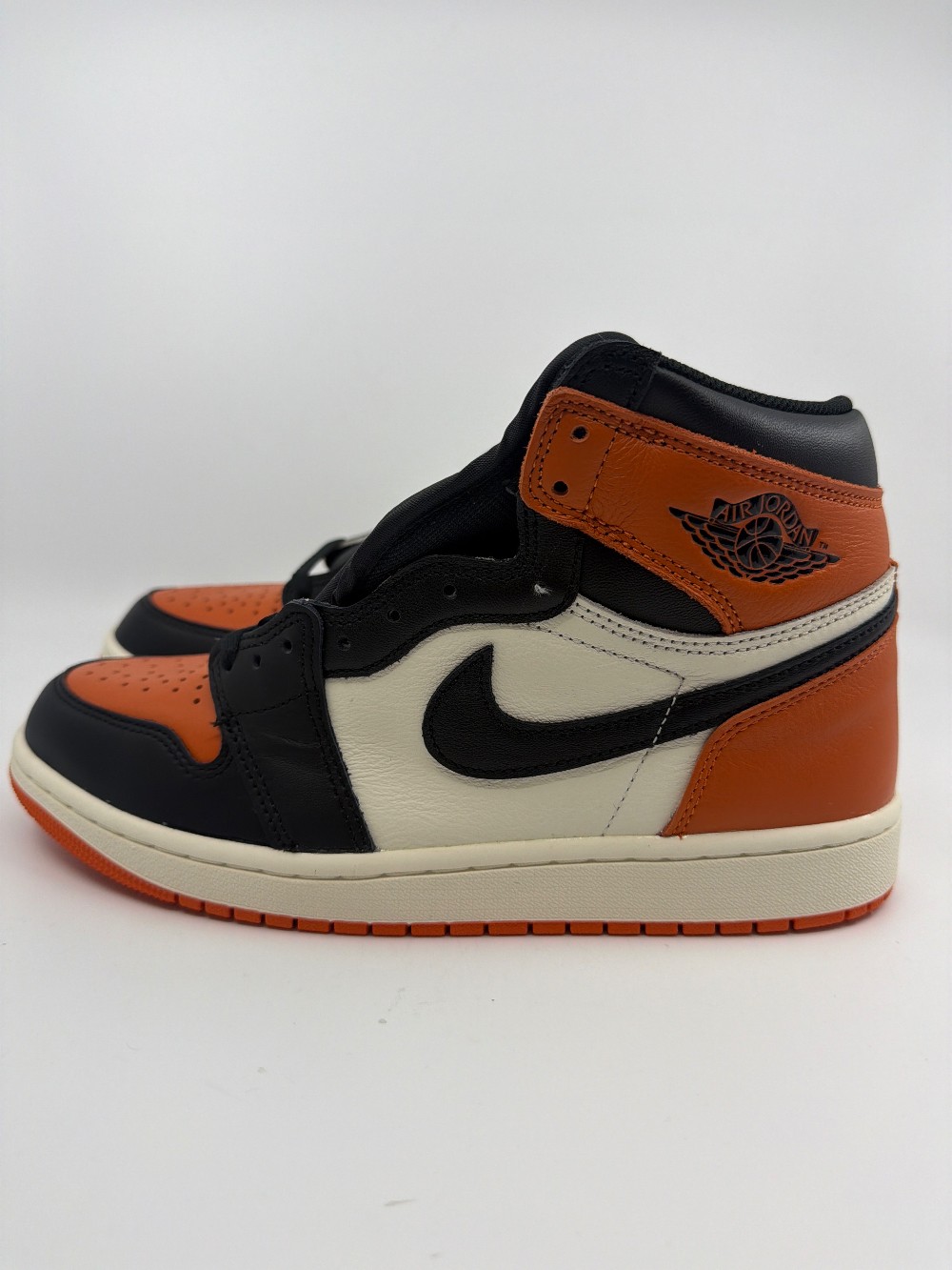 AJ 1 - SHATTERED BACKBOARD (2025)