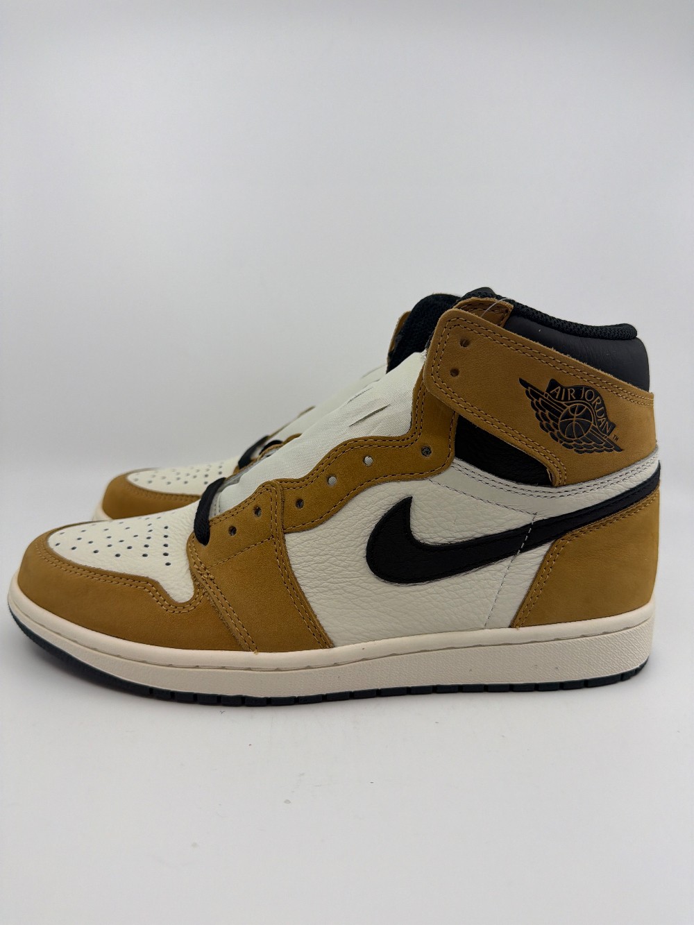 AJ 1 - ROOKIE OF THE YEAR