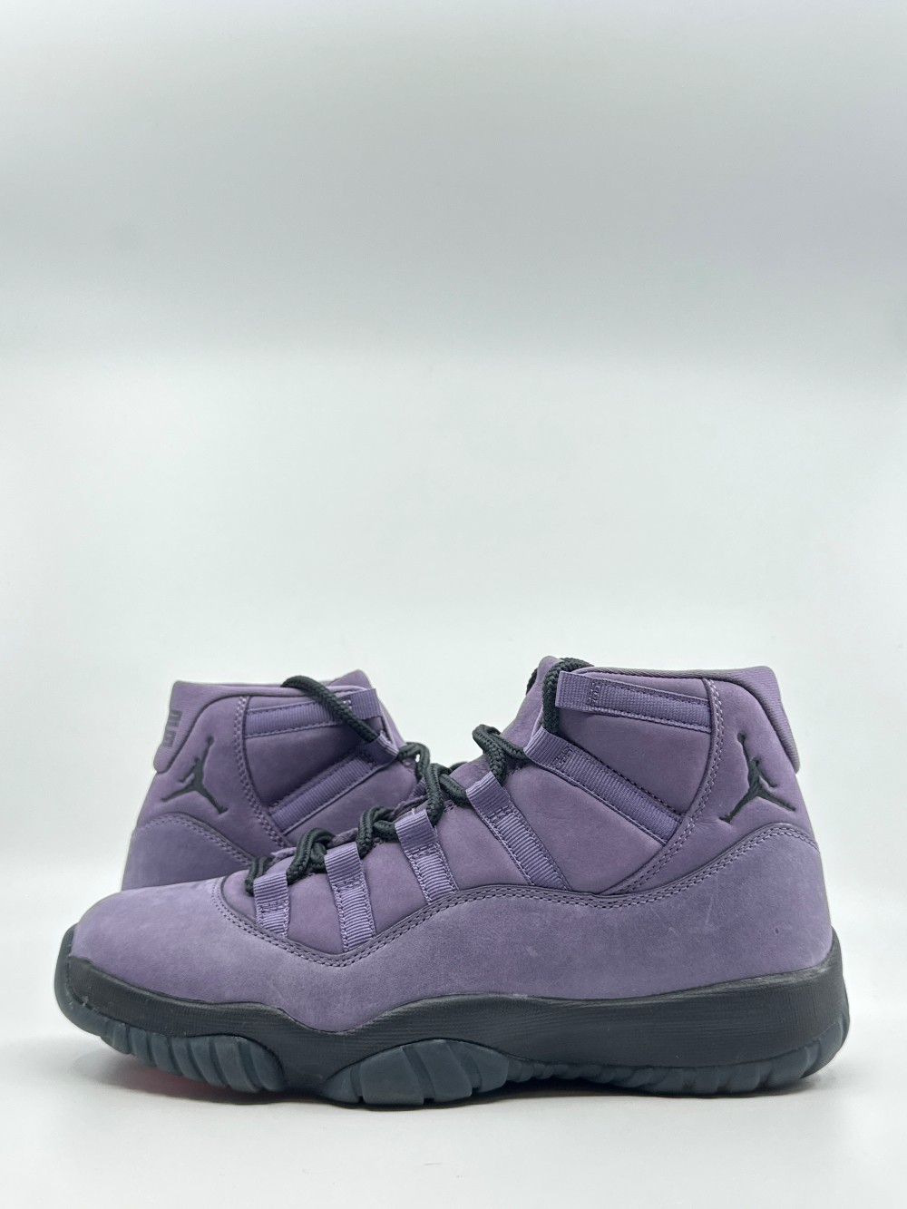 *USED* AJ 11 - MOJAVE
