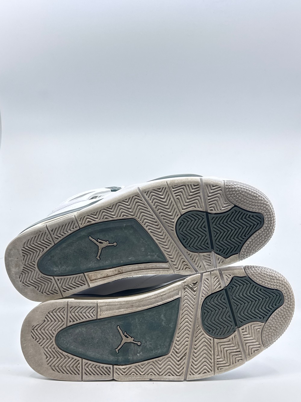 *USED* AJ 4 - OXIDIZED GREEN