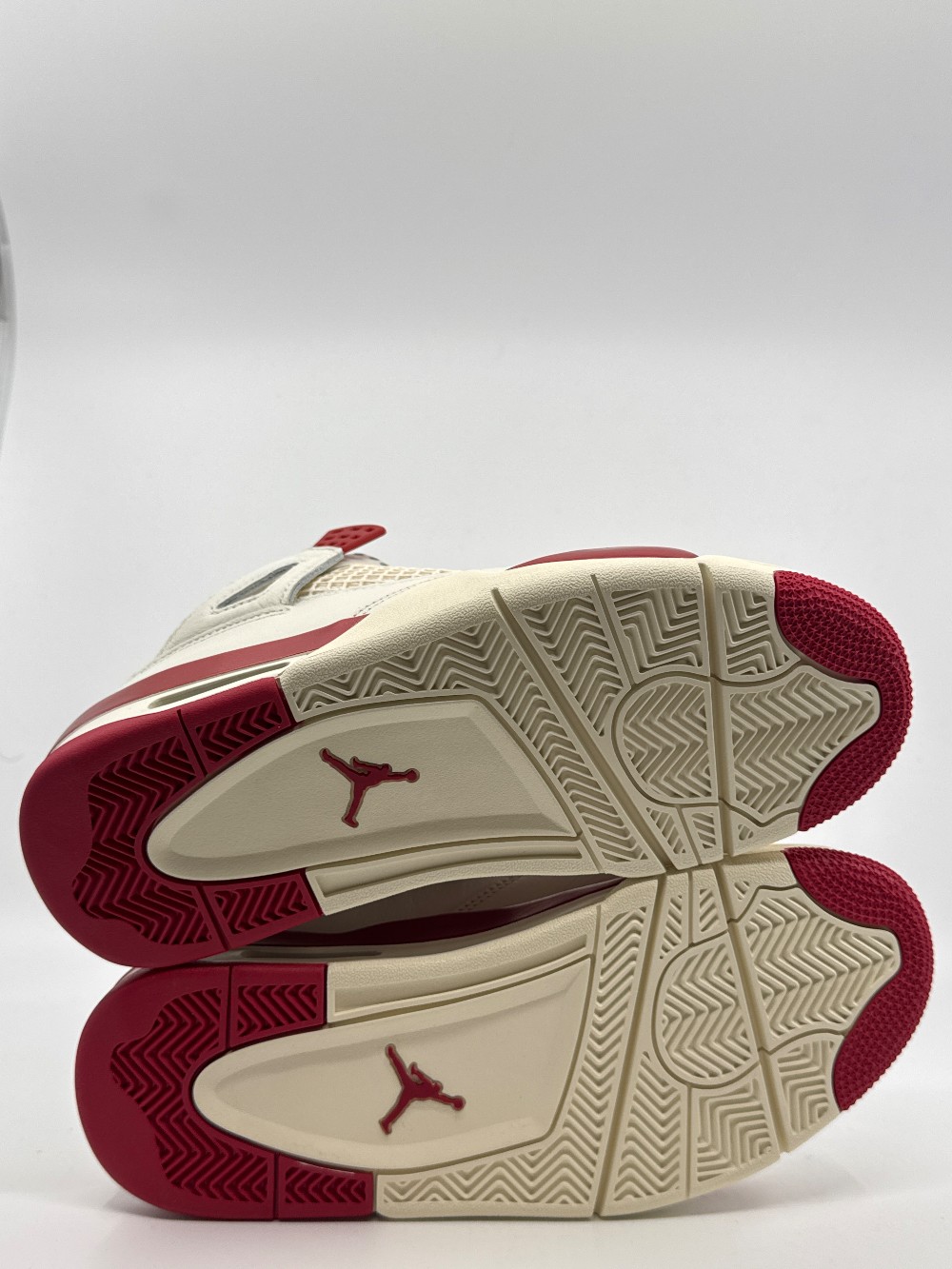 AJ 4 (W) - VALENTINES DAY SIERRA RED