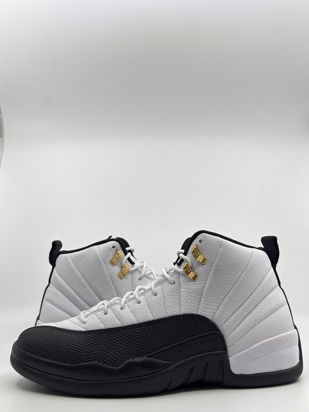 *USED* AJ 12 - TAXI (2025)