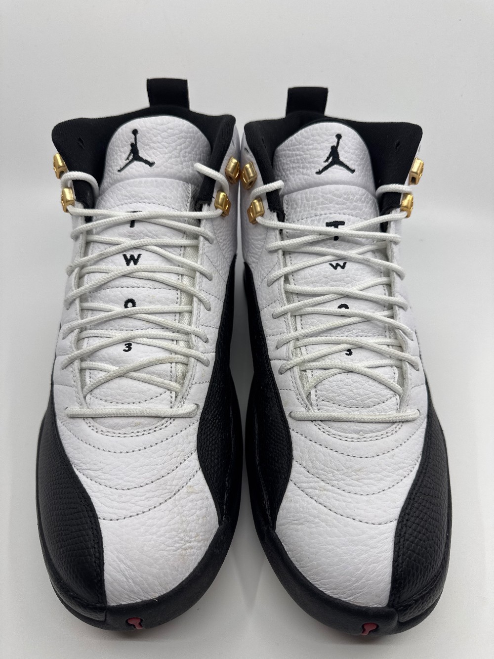 *USED* AJ 12 - TAXI (2025)
