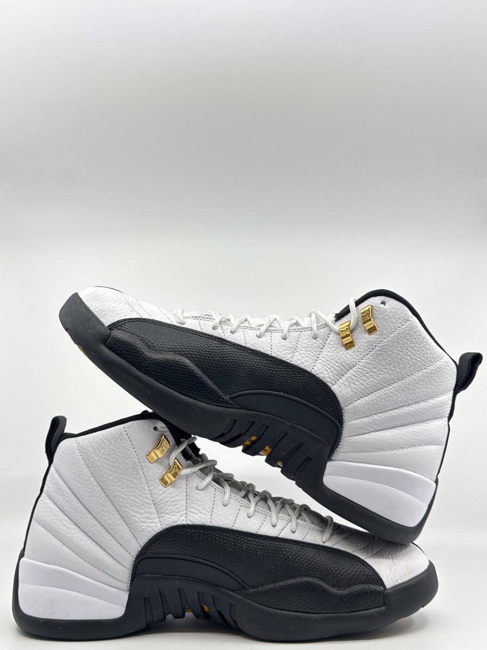 *USED* AJ 12 - TAXI (2025)