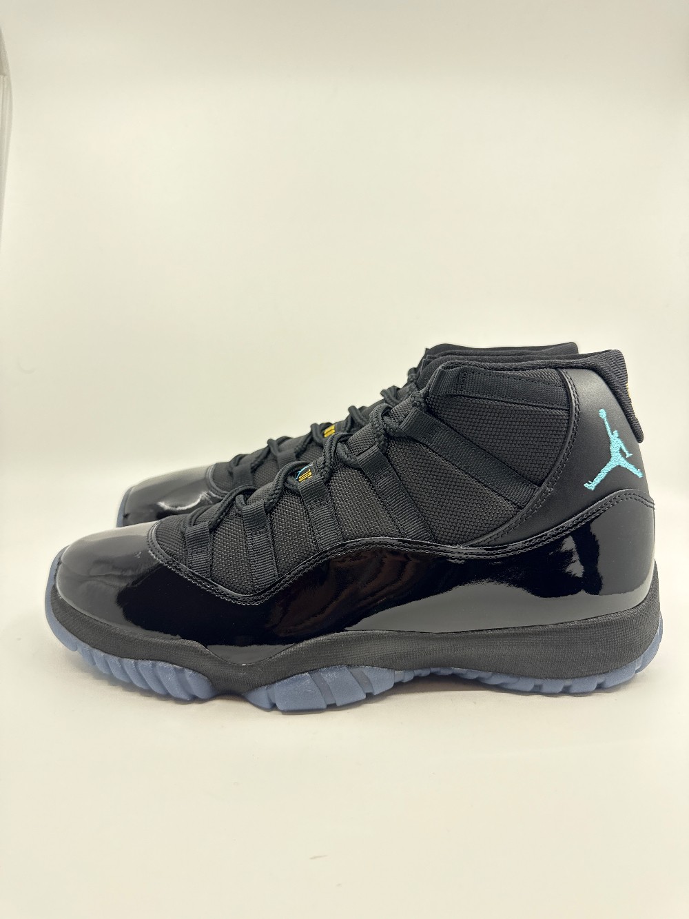 AJ 11 - GAMMA BLUE (2025)