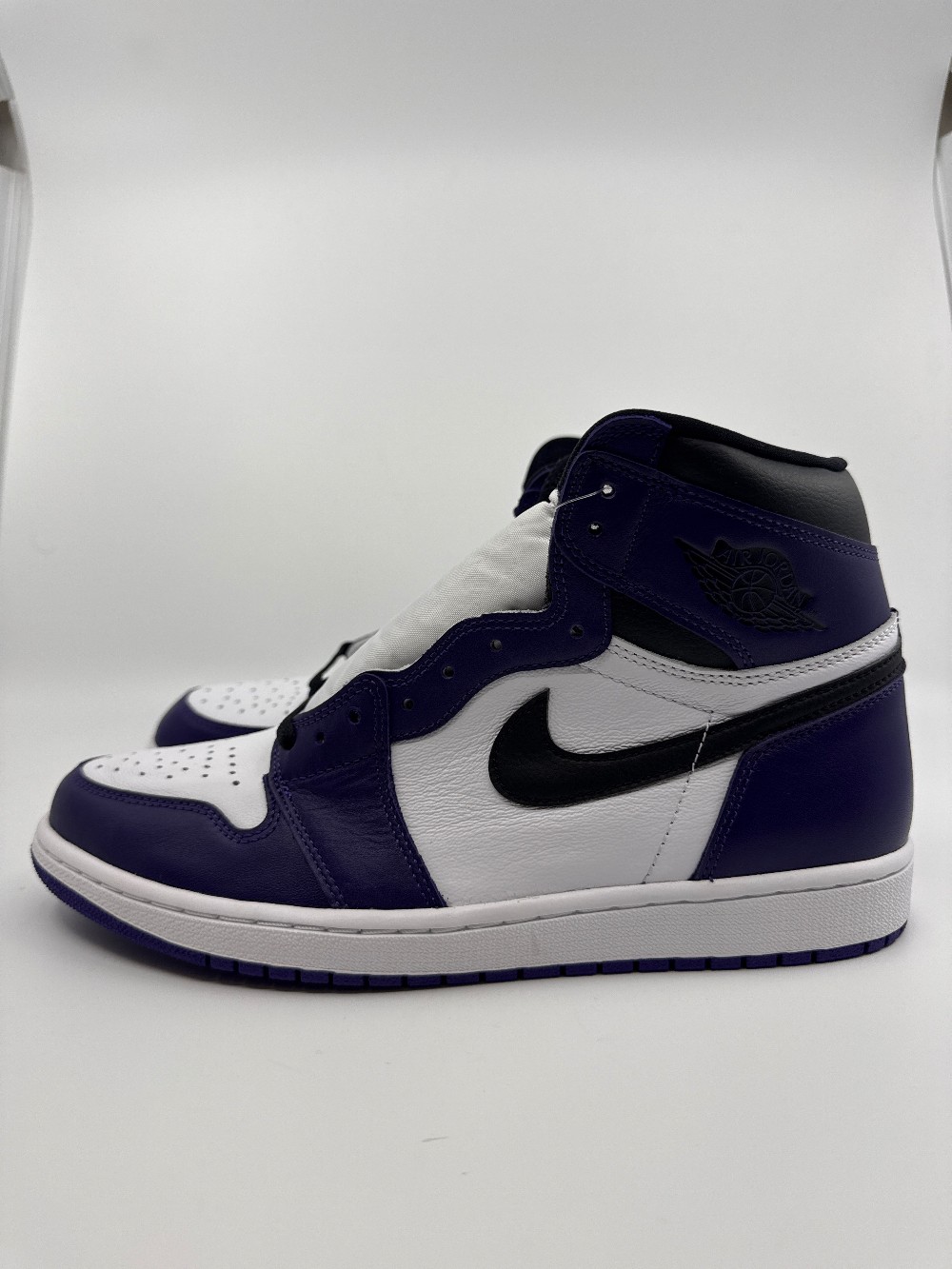 AJ 1 - COURT PURPLE WHITE