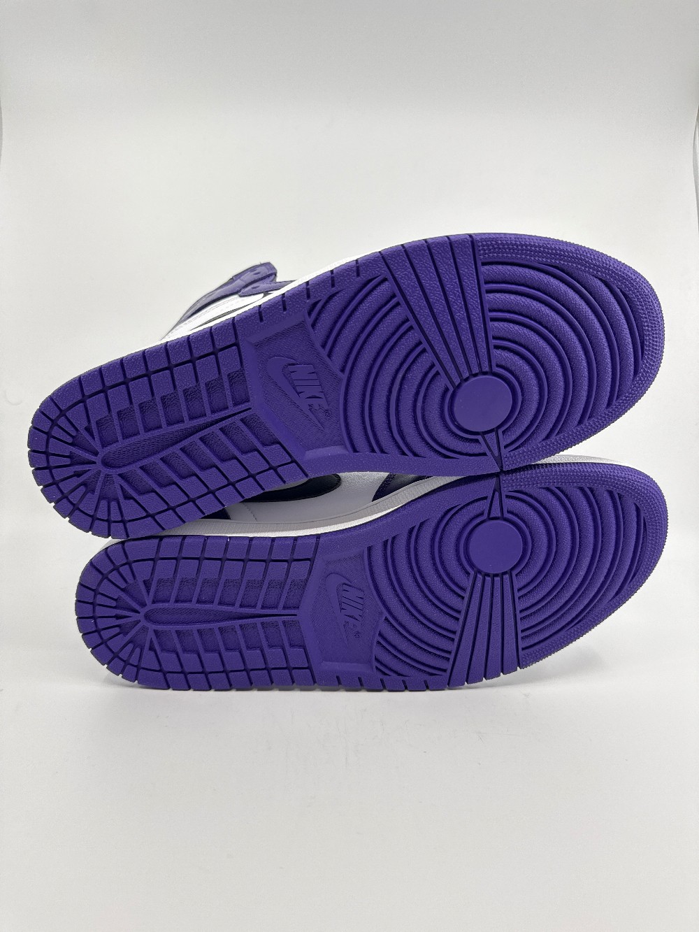 AJ 1 - COURT PURPLE WHITE
