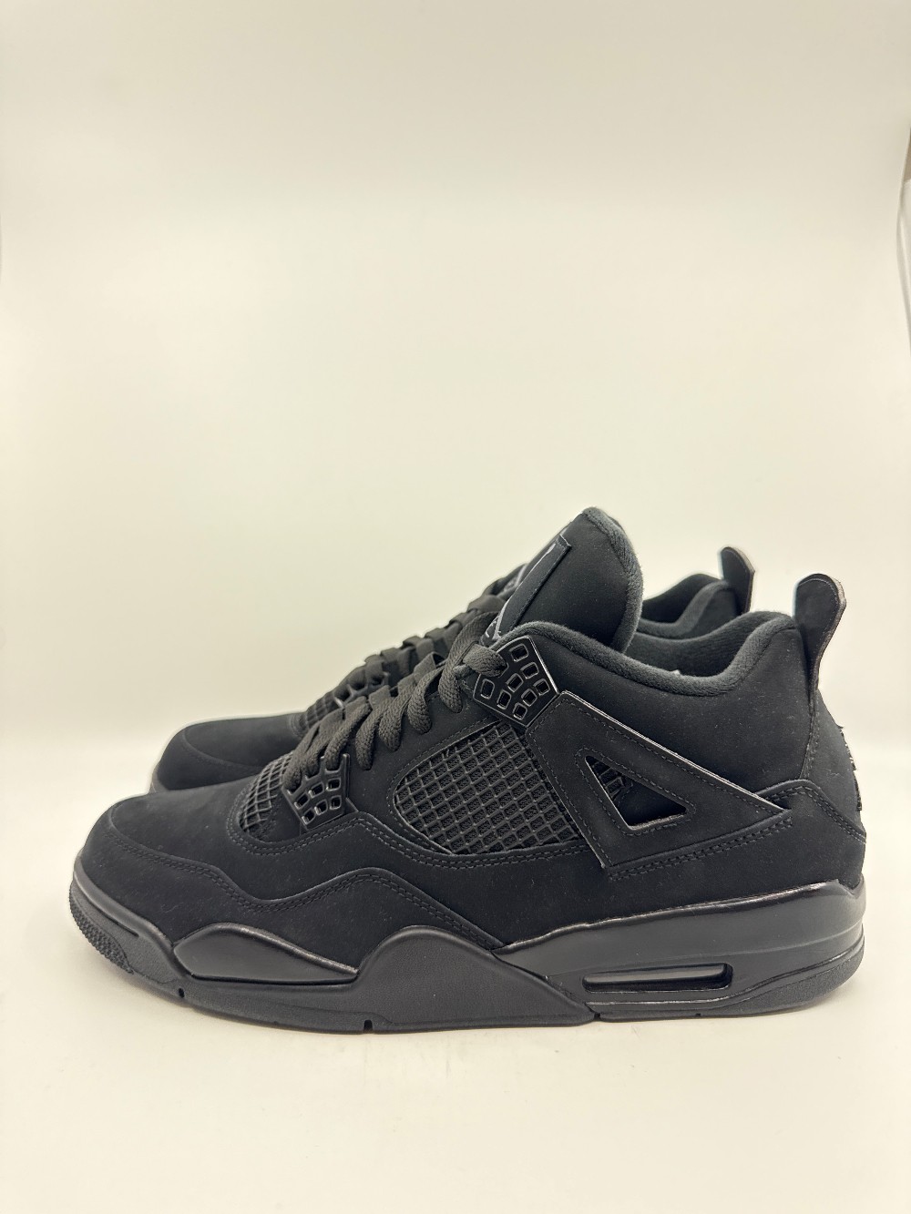 AJ 4 - BLACK CAT (2020)