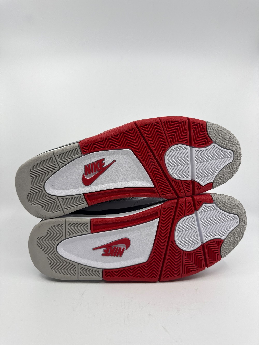 AJ 4 - FIRE RED (2020)