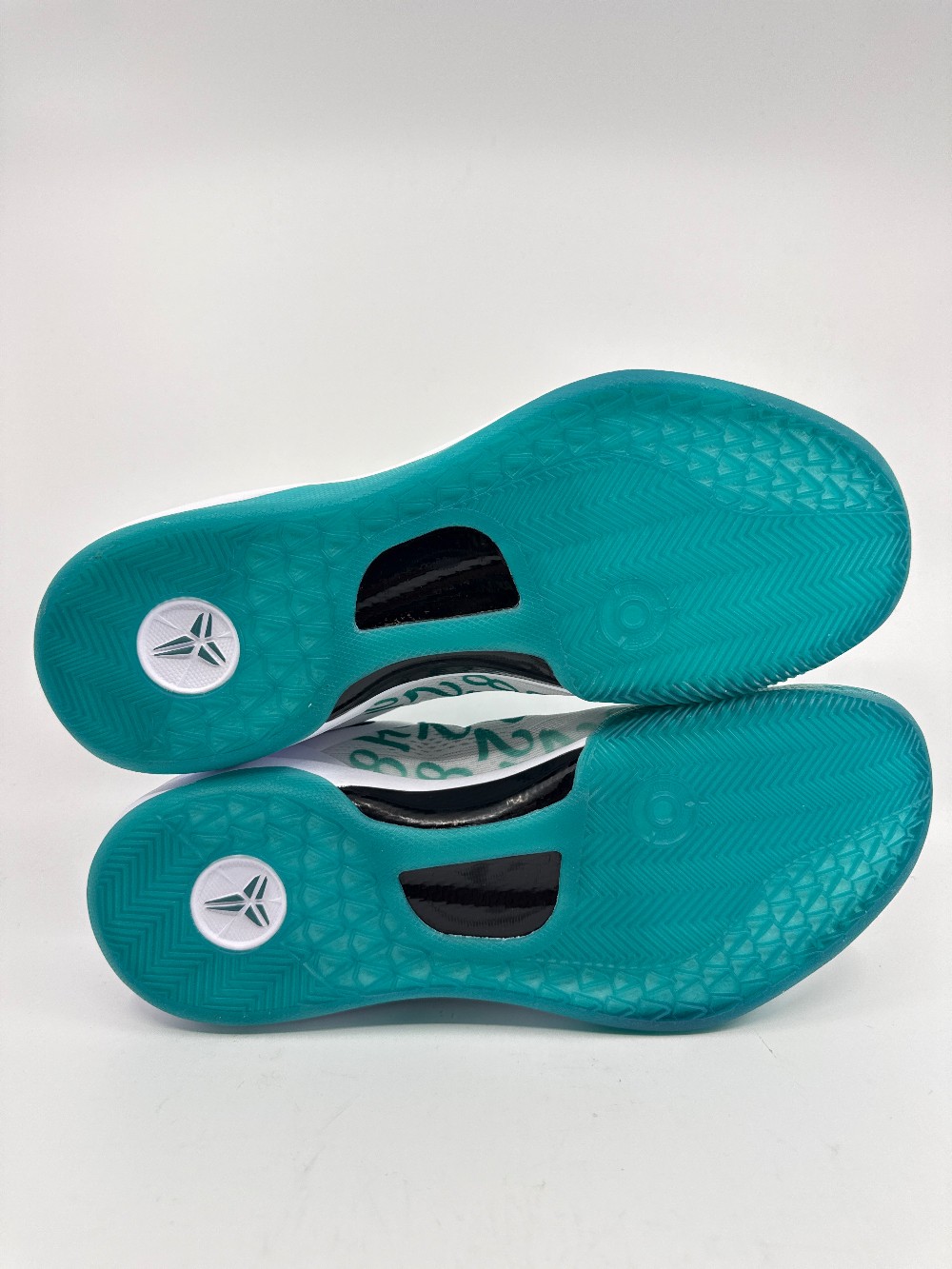 NIKE KOBE 8 PROTRO - RADIANT EMERALD