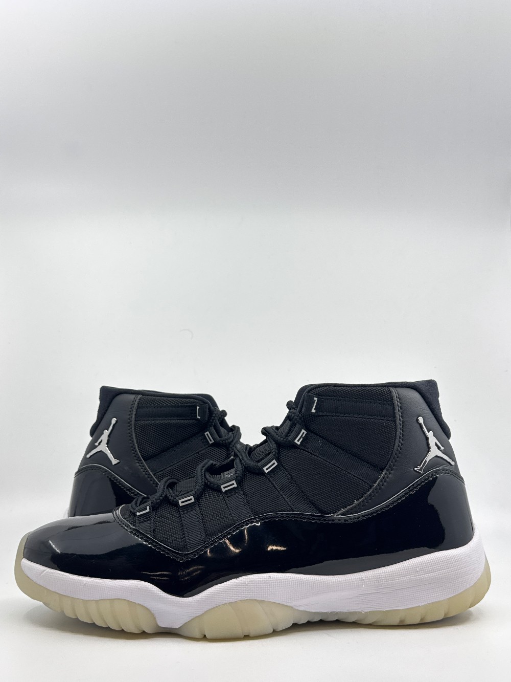 *USED* AJ 11 - JUBILEE 25TH ANNIVERSARY