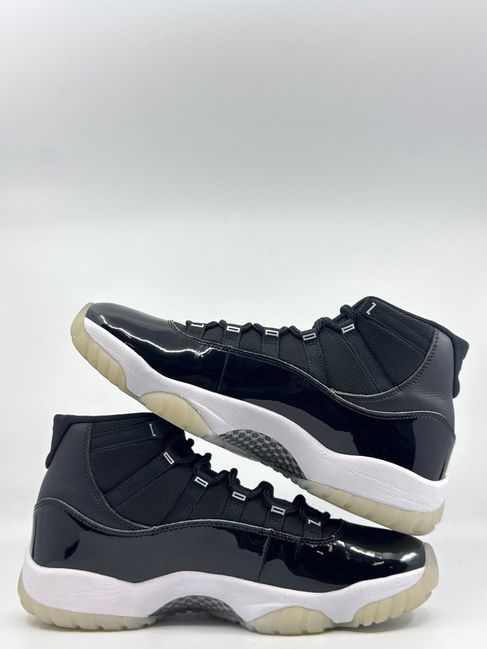 *USED* AJ 11 - JUBILEE 25TH ANNIVERSARY