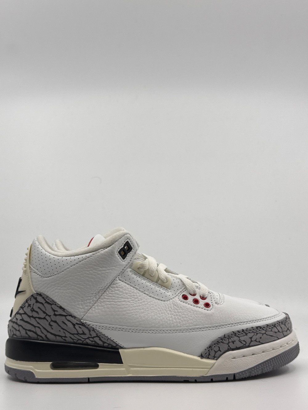 AJ 3 (GS) - WHITE CEMENT REIMAGINED