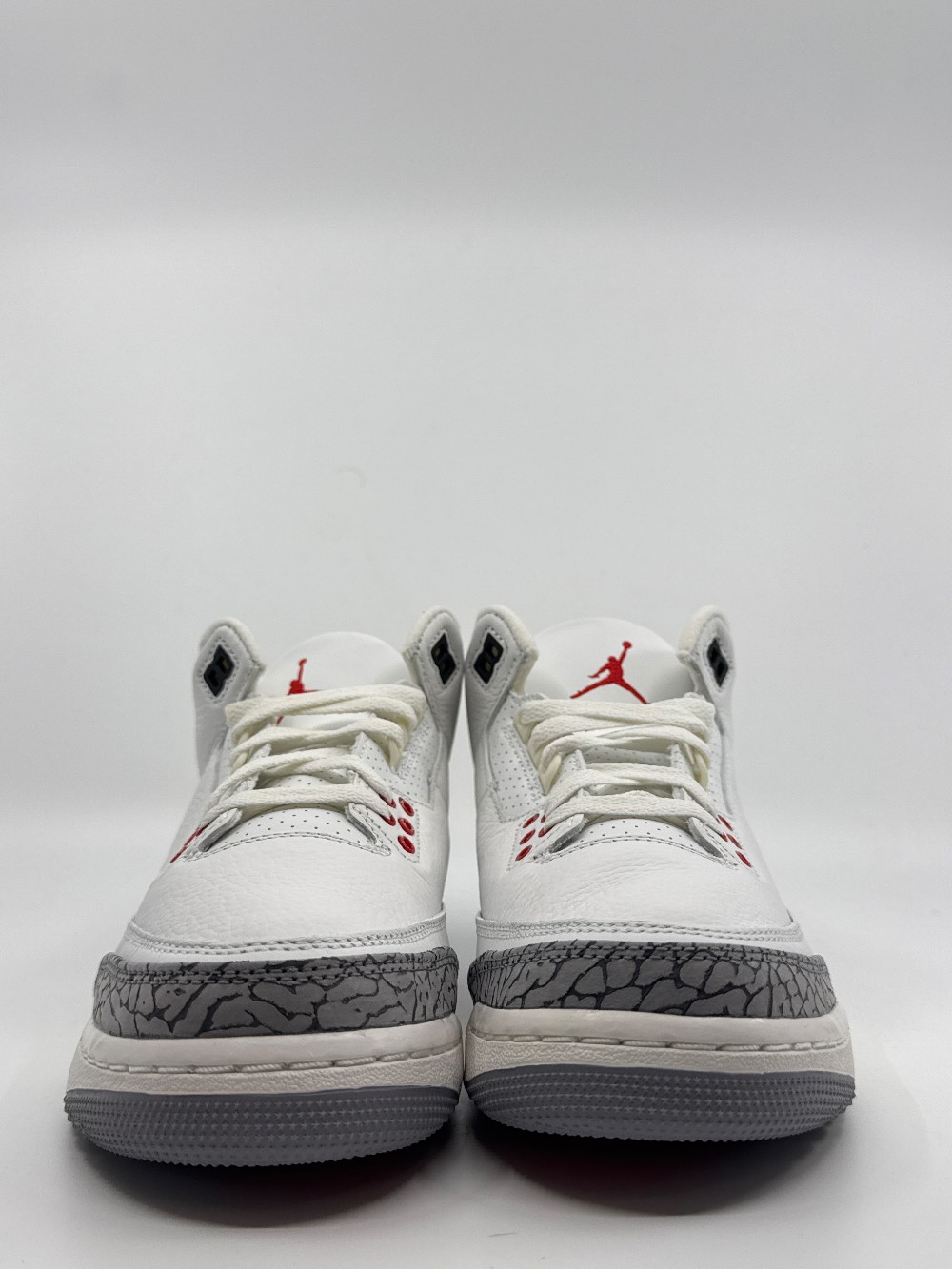 AJ 3 (GS) - WHITE CEMENT REIMAGINED