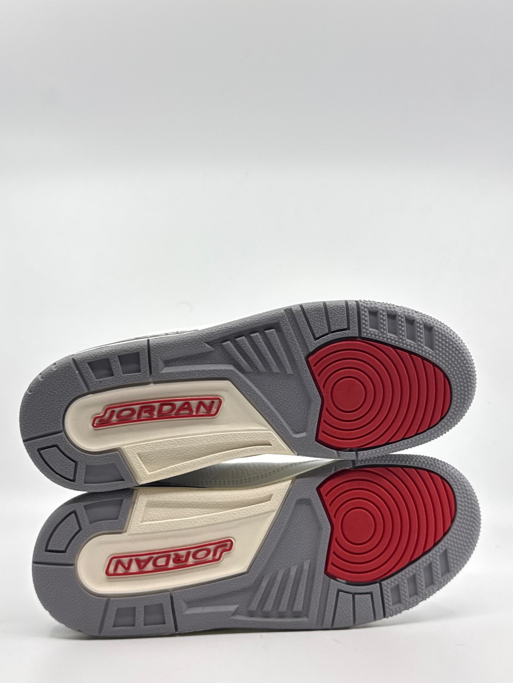 AJ 3 (GS) - WHITE CEMENT REIMAGINED