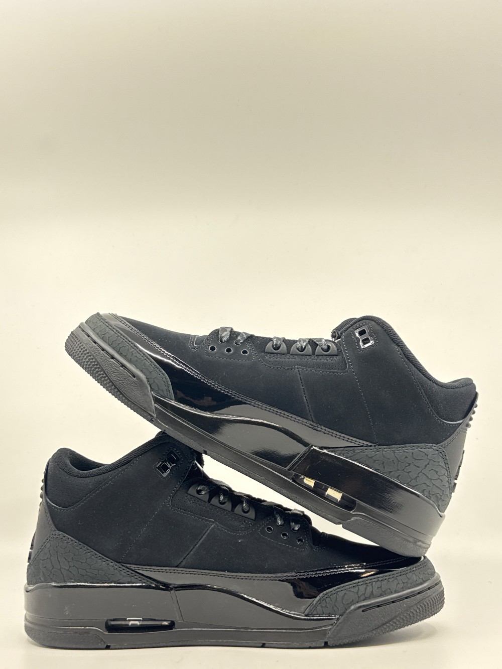 AJ 3 - BLACK CAT (2025)