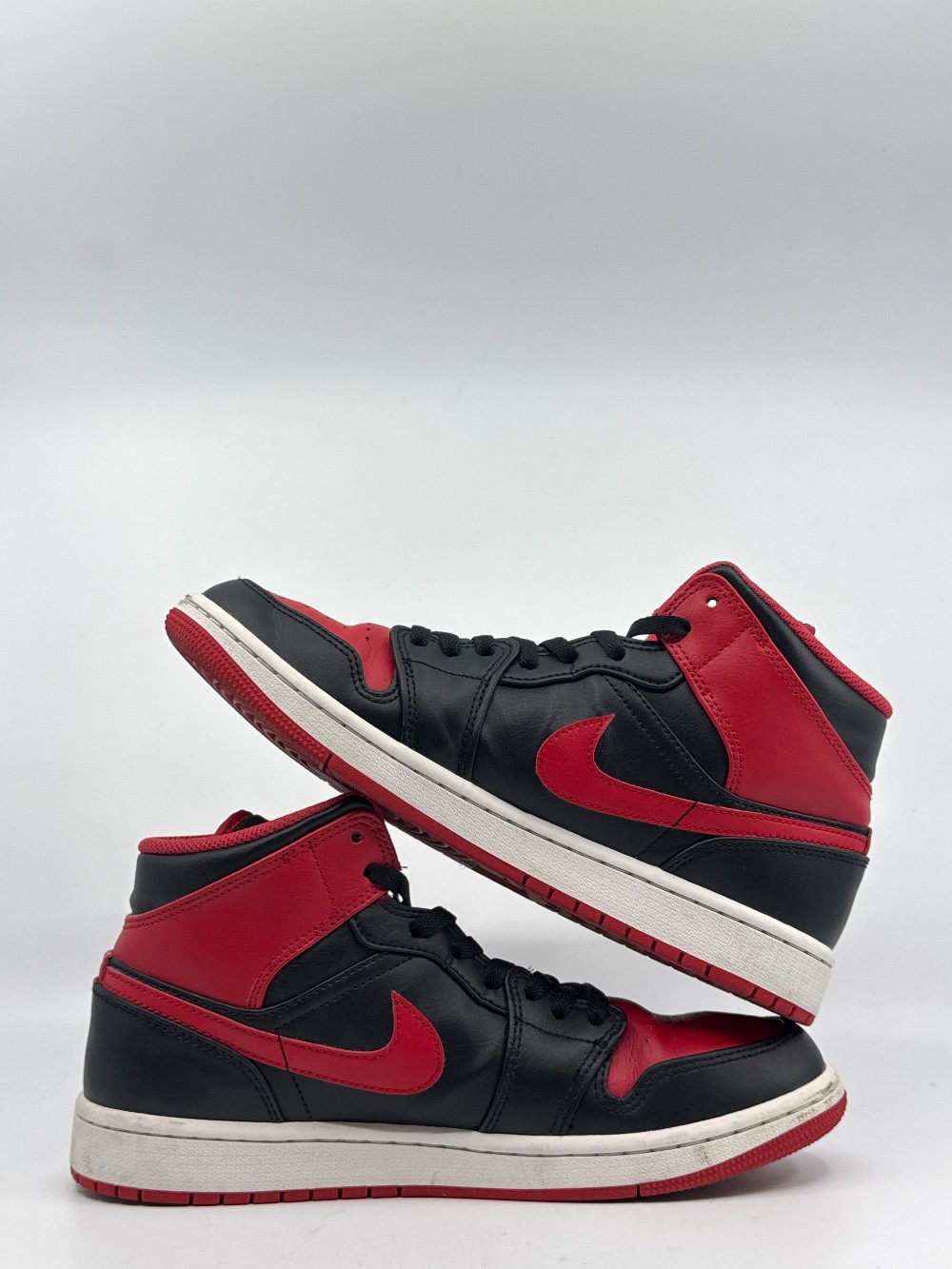 *USED* AJ 1 MID - ALTERNATE BRED (2022)