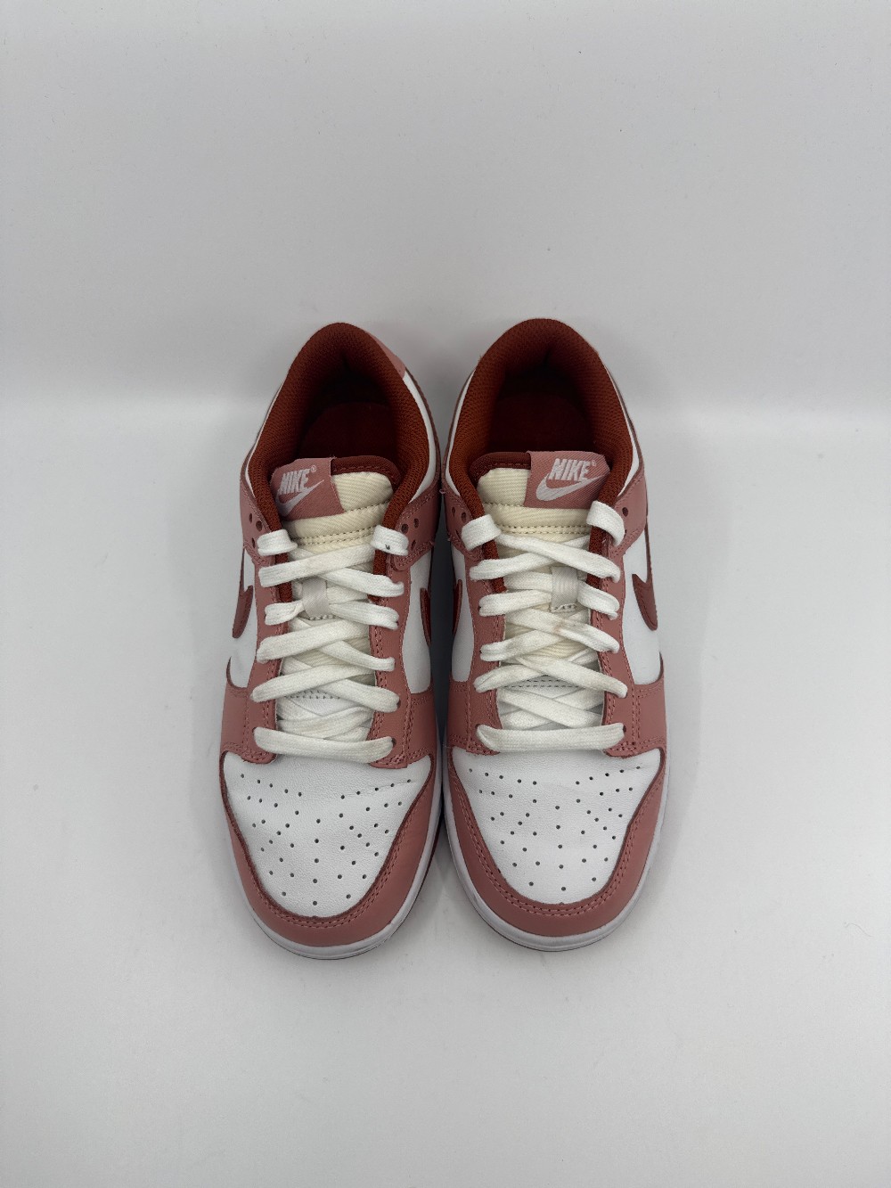 *USED/NO BOX* NIKE DUNK LOW (W) - RED STARDUST