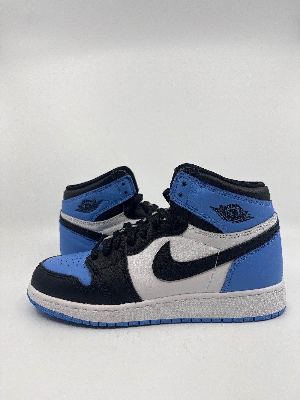 *USED/NO BOX* AJ 1 (GS) - UNC TOE