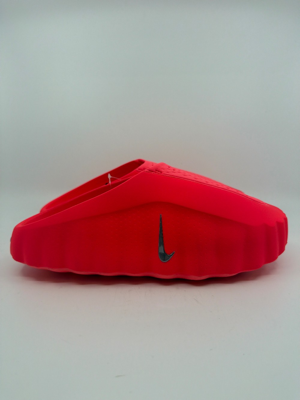 NIKE MIND SLIDE 001 - SOLAR RED